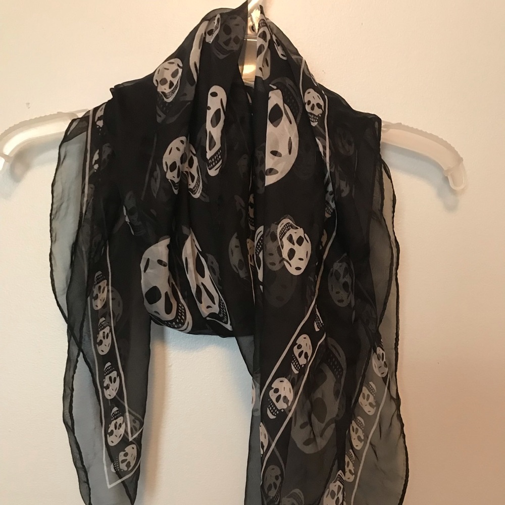 4”x 3” Original 2003 Alexander McQueen scarf.